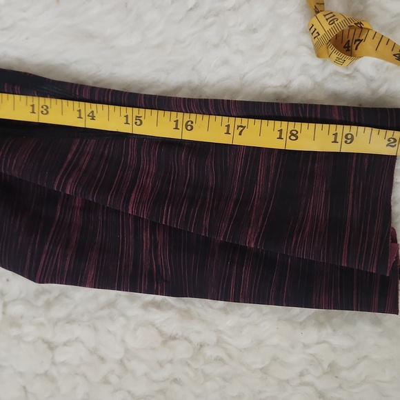 Lululemon Run The Day Crop 17" Size 4 Blush Berry /Black - Picture 11 of 11